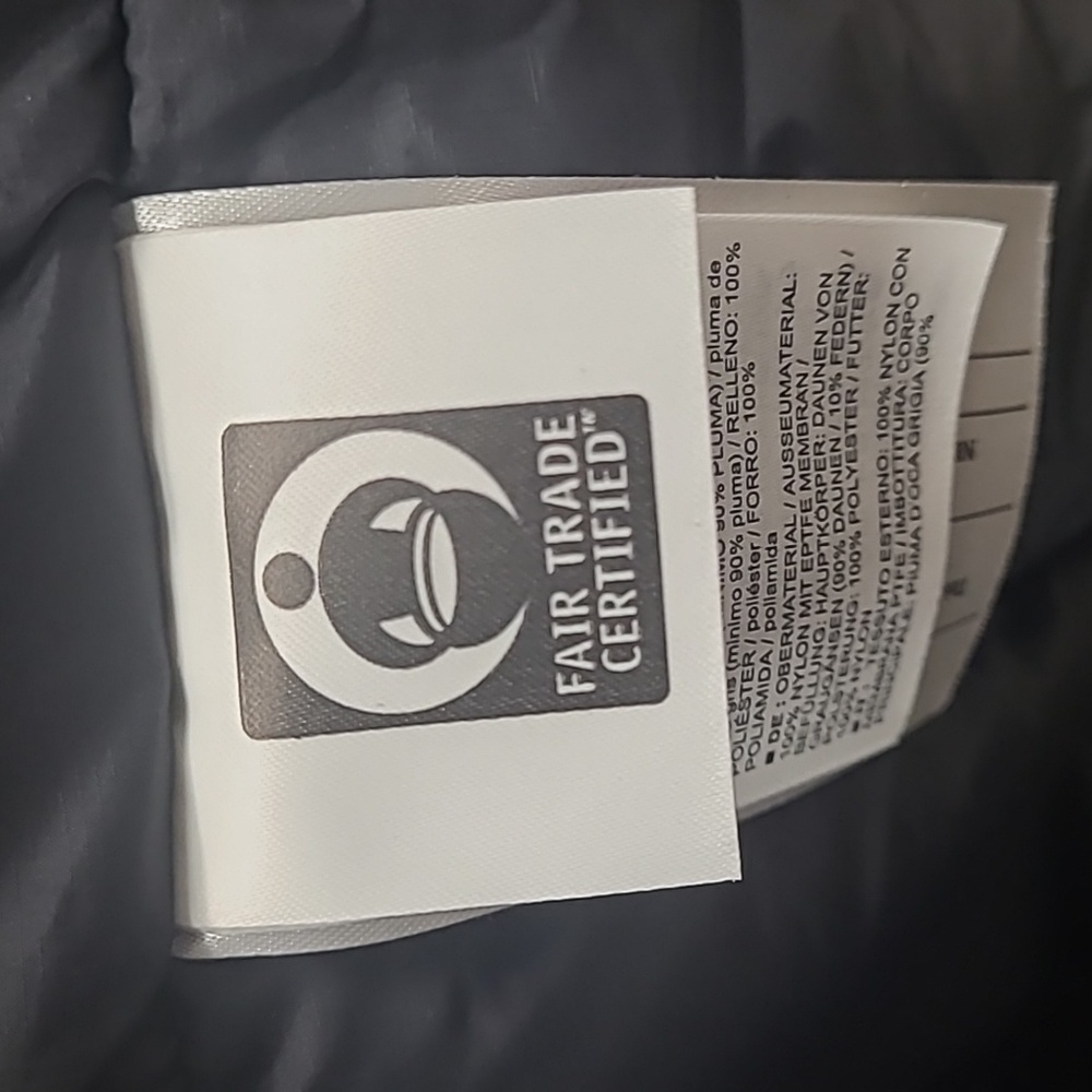 Arc'teryx Therme Parka Men's - Black - Season Pre-2025 - Picture 9 of 12
